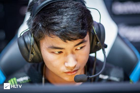 雷蛇推出全新反恐精英2电竞套装 售价349元起